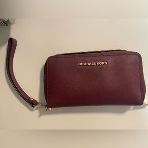 Michael Kors wrislet wallet